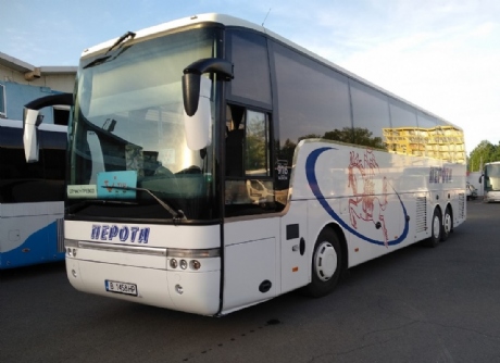 Туристически автобус - ВАНХОЛ Т916 Акрон